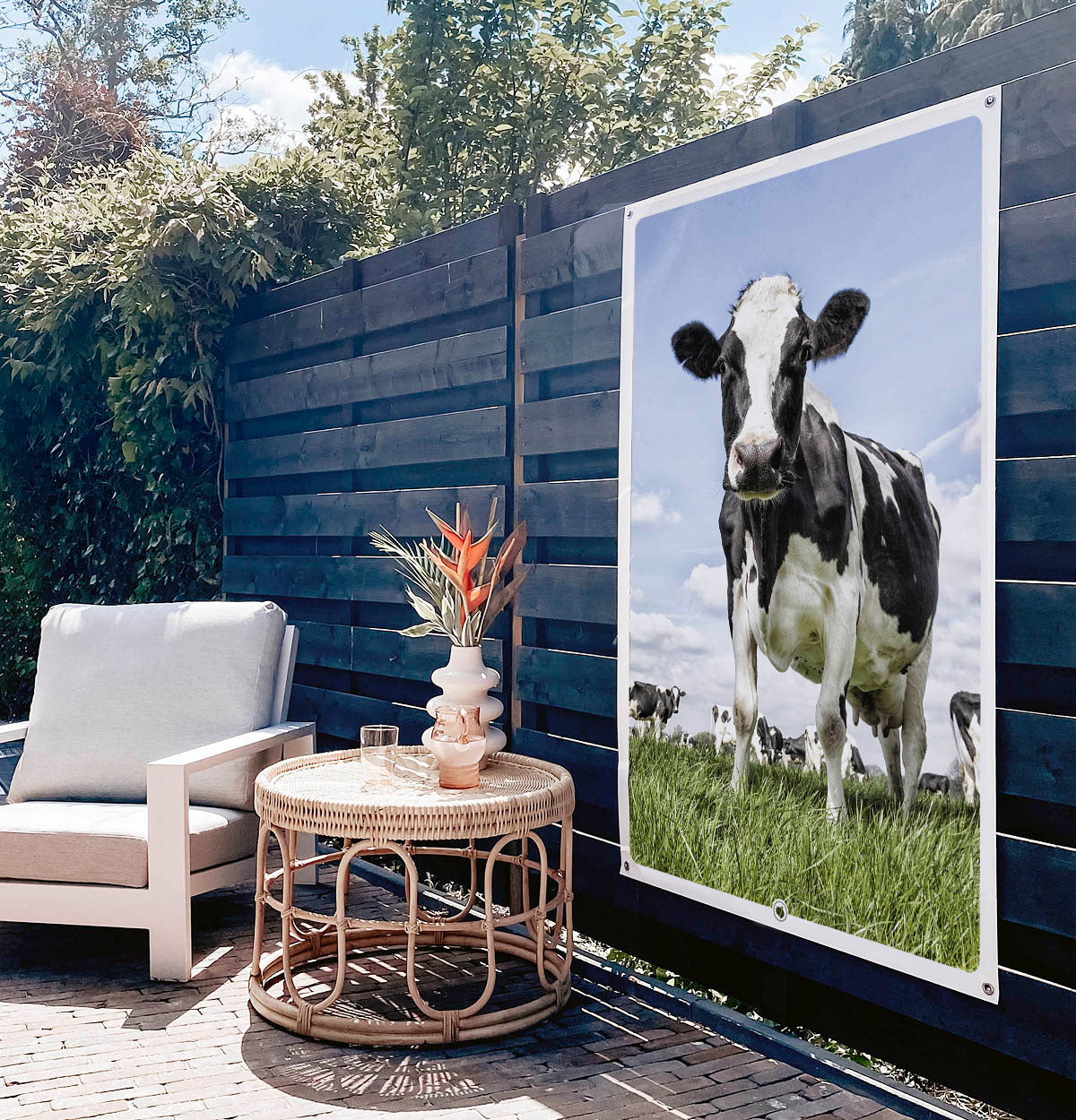HIP ORGNL Dutch Cow Garden Side