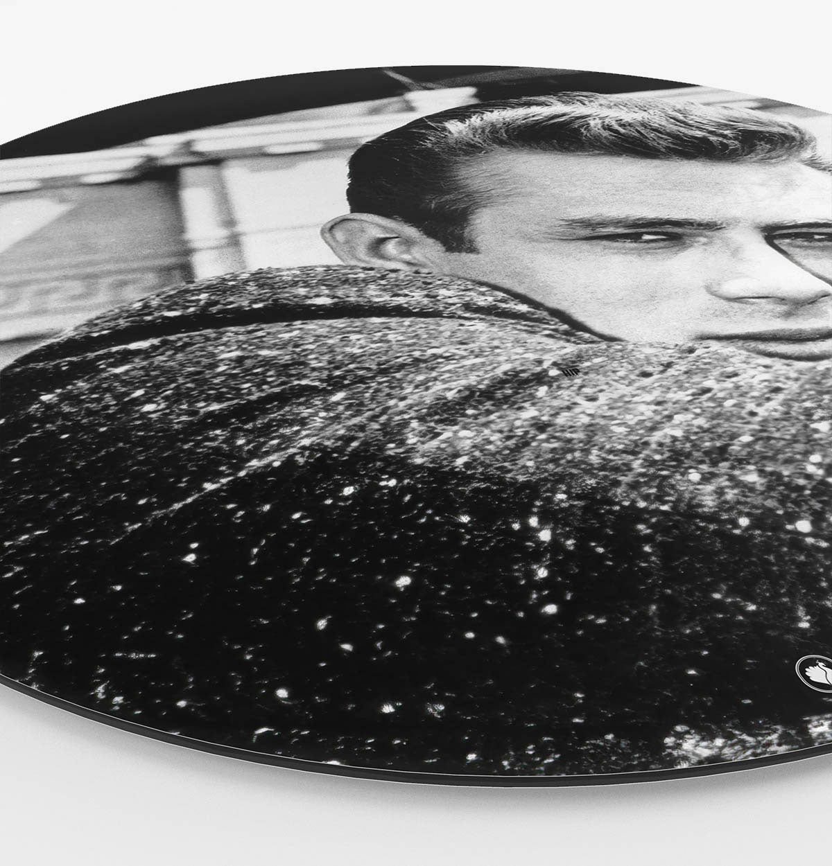 Wandcirkel zij aanzicht met daarop een iconisch portret van James Dean