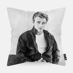 Voorzijde van een sierkussen met een portret van James Dean