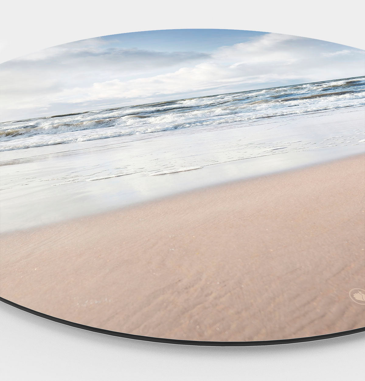 Zijkant wandcirkel met strand en zee