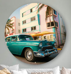 Wanddecoratie met luxe auto op Ocean Drive in Miami.