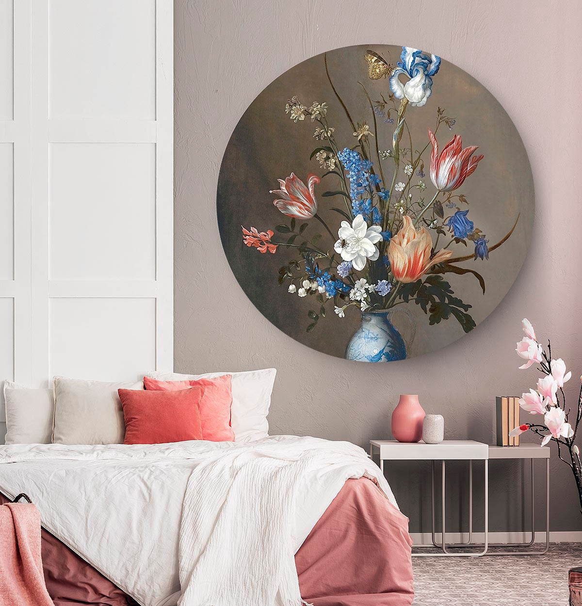 Wandcirkel HIPORGNL_Masters-Bloemen-in-een-Wan-Li-vaas-en-schelpen-