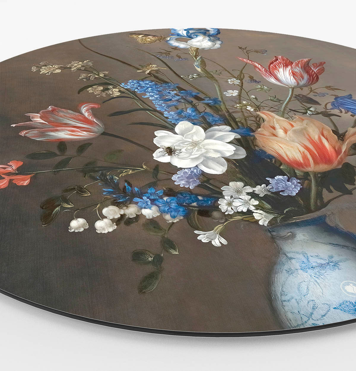 Wandcirkel HIPORGNL_Masters-Bloemen-in-een-Wan-Li-vaas-en-schelpen-Side