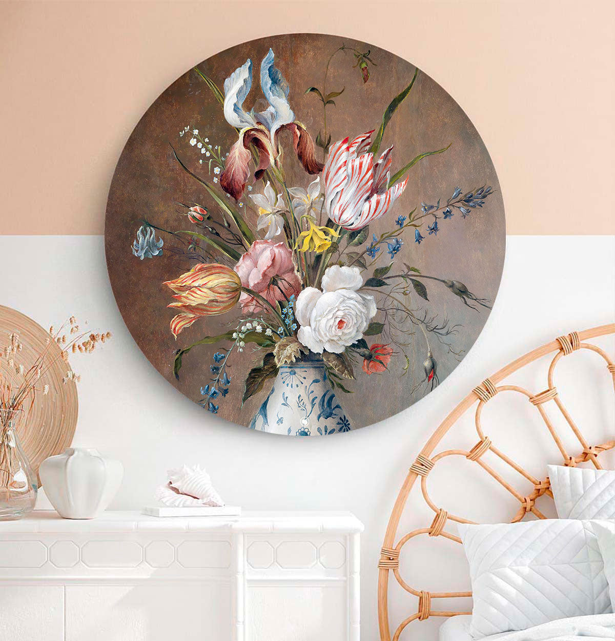 Ronde wanddecoratie in de slaapkamer met Porseleinen vaas met Bloemen