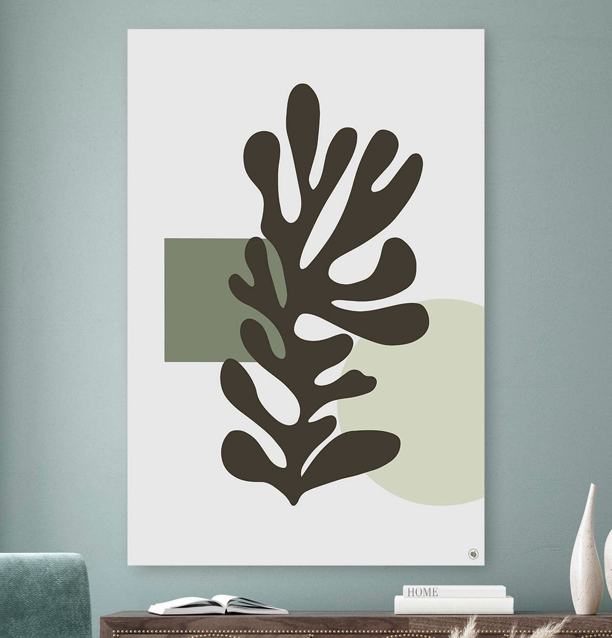 Vierkante wanddecoratie met abstracte groen koraal in moderne kunst erop.