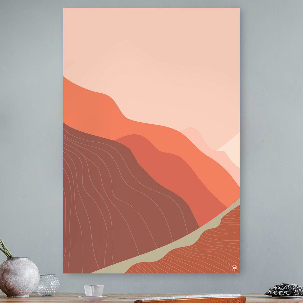 Vierkante wanddecoratie met abstracte bergen in moderne kunst erop.