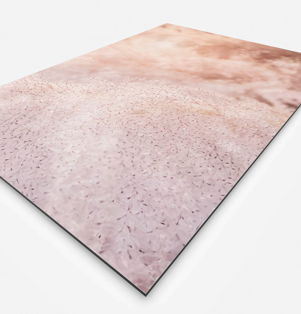 Vierkante wanddecoratie met pink Pampass gras erop.