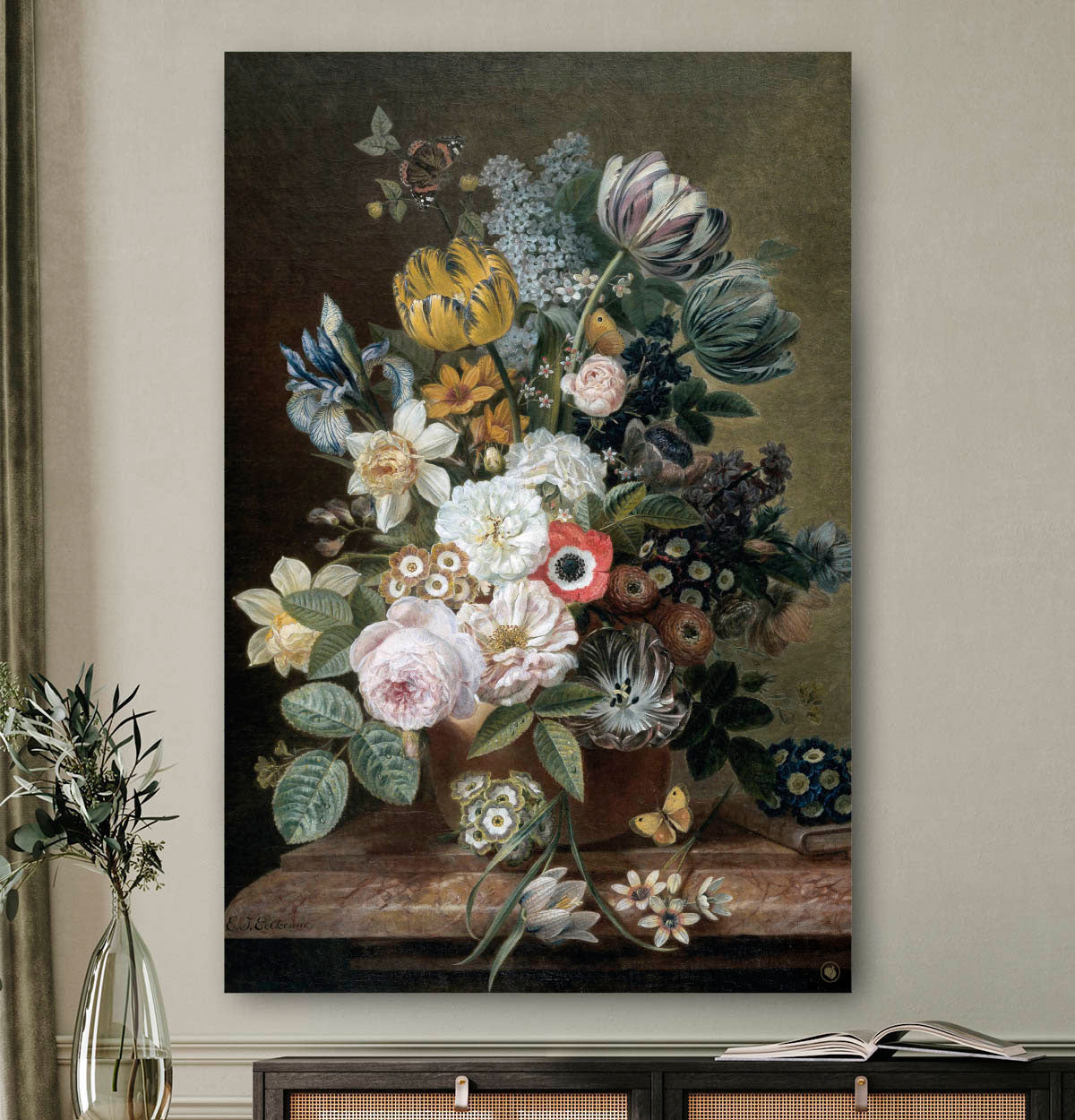 Wanddecoratie met stilleven met boeket bloemen.