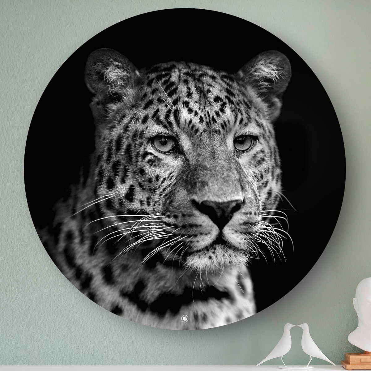 Wandcirkel met een luipaard in het zwart-wit erop