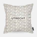 Sierkussen met stad en map Utrecht in tekst en zwart wit